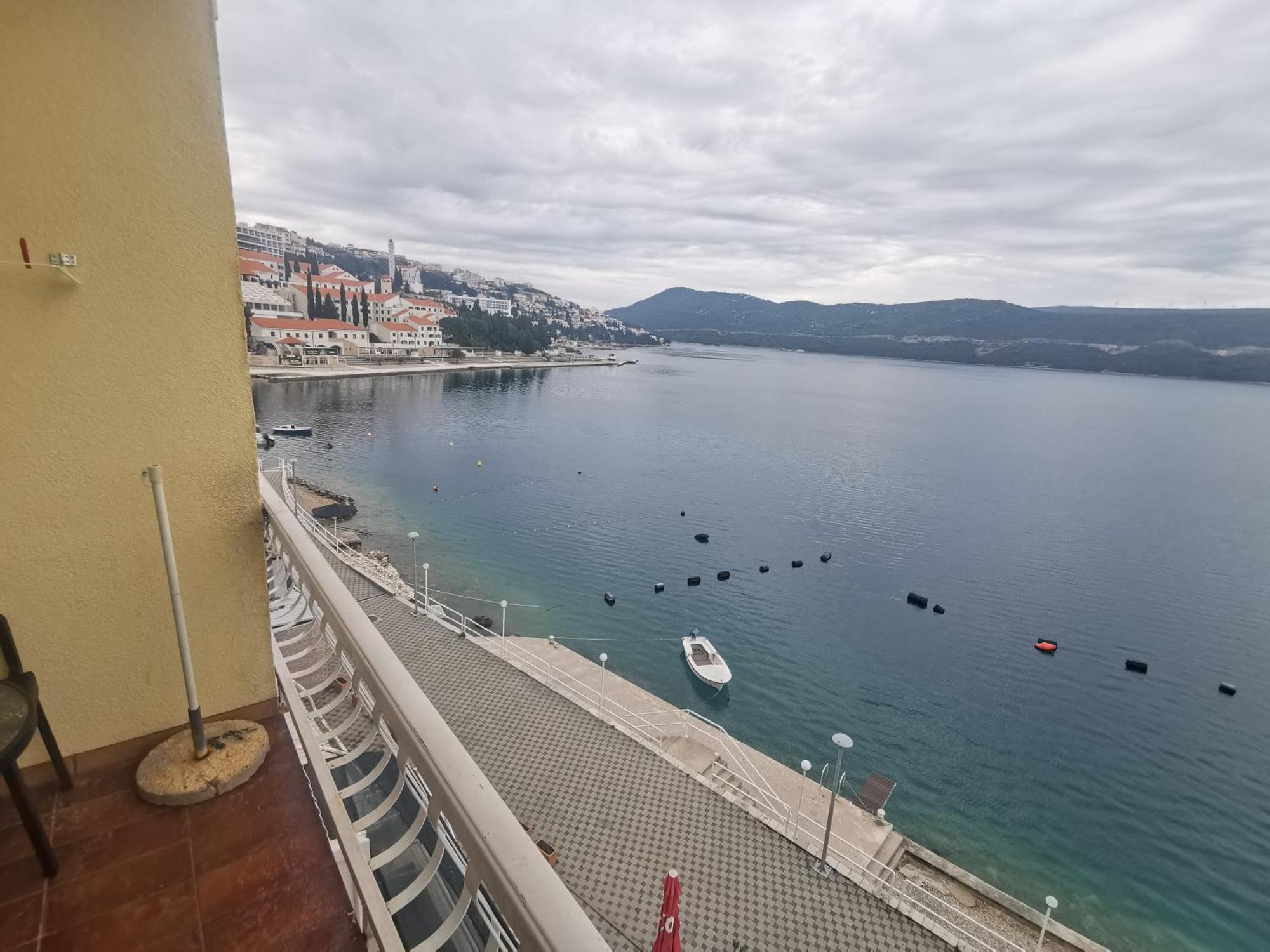 Apartmani Lezenic M Neum Phòng bức ảnh