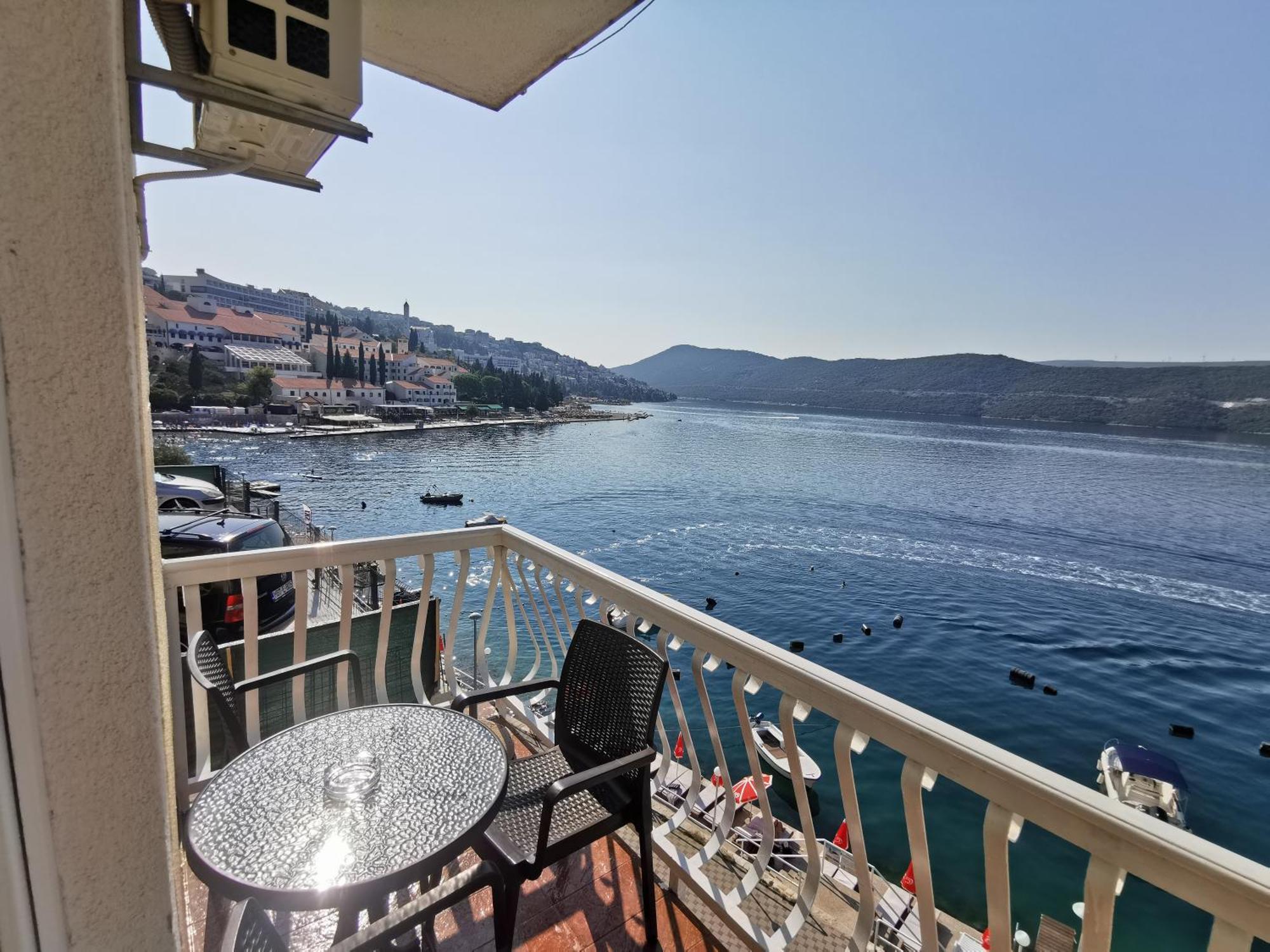 Apartmani Lezenic M Neum Ngoại thất bức ảnh