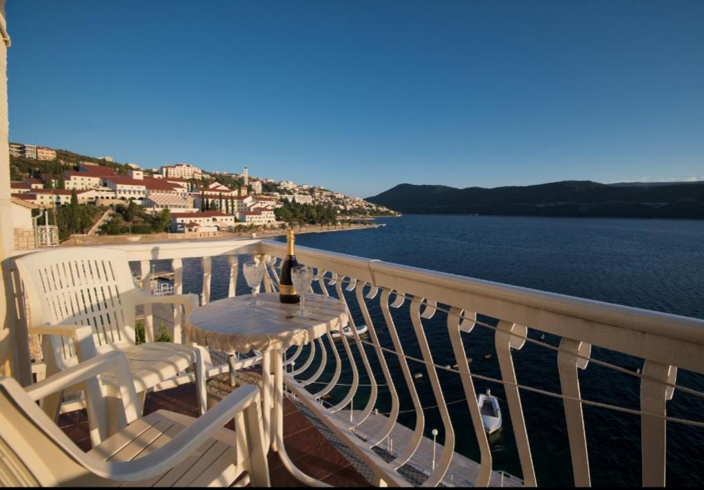Apartmani Lezenic M Neum Ngoại thất bức ảnh